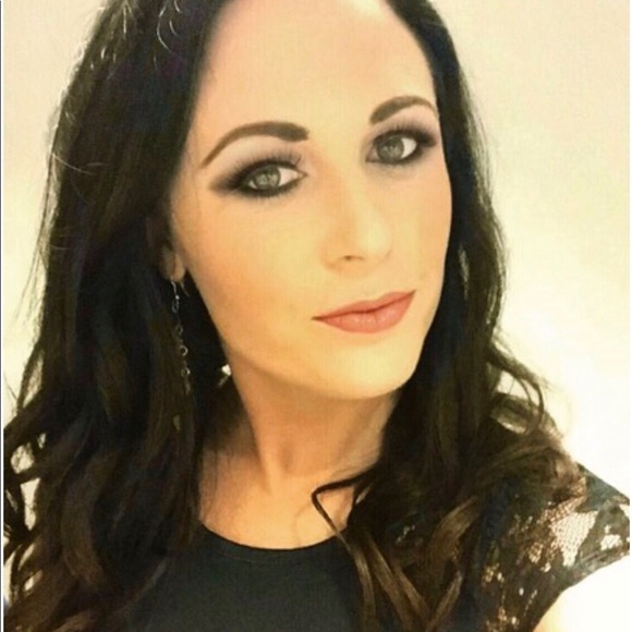 Meet your Posher, Marissa - Picture 1 of 1